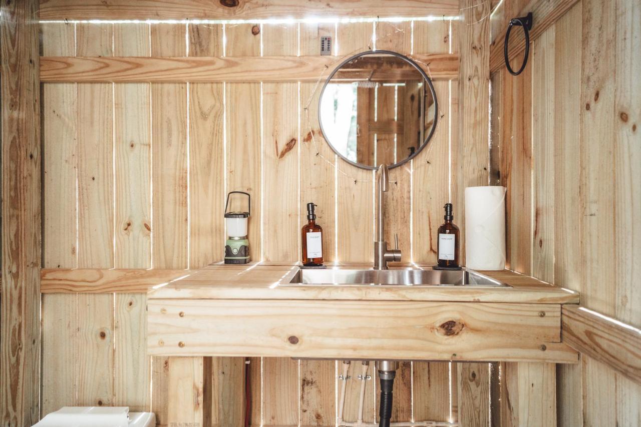 Blue Brambler Glamping A-Frame Apartment Rockbridge Exterior foto
