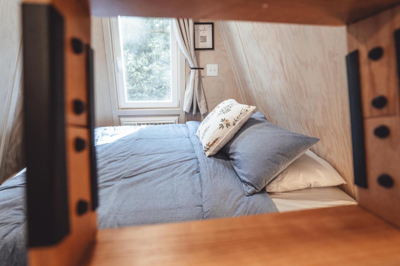 Blue Brambler Glamping A-Frame Apartment Rockbridge Exterior foto