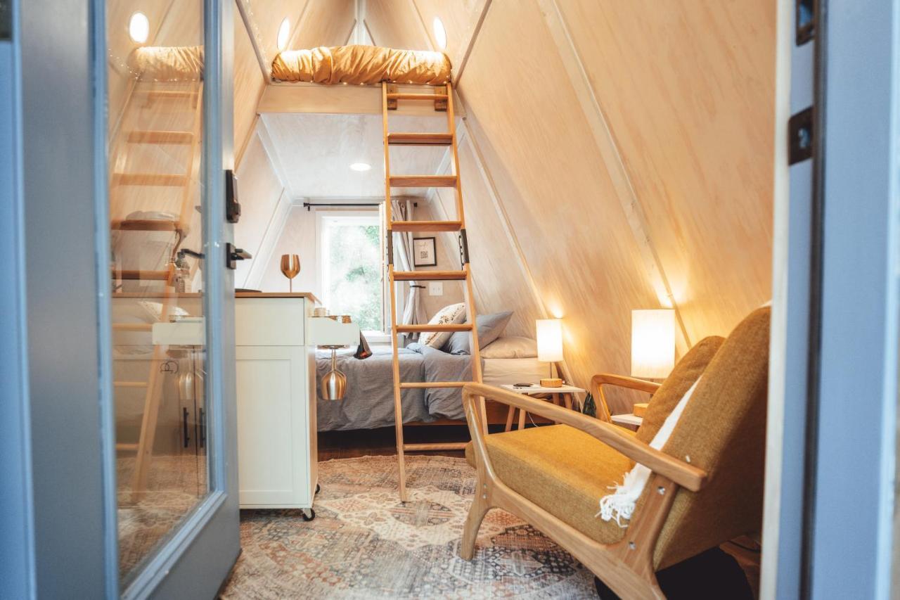 Blue Brambler Glamping A-Frame Apartment Rockbridge Exterior foto