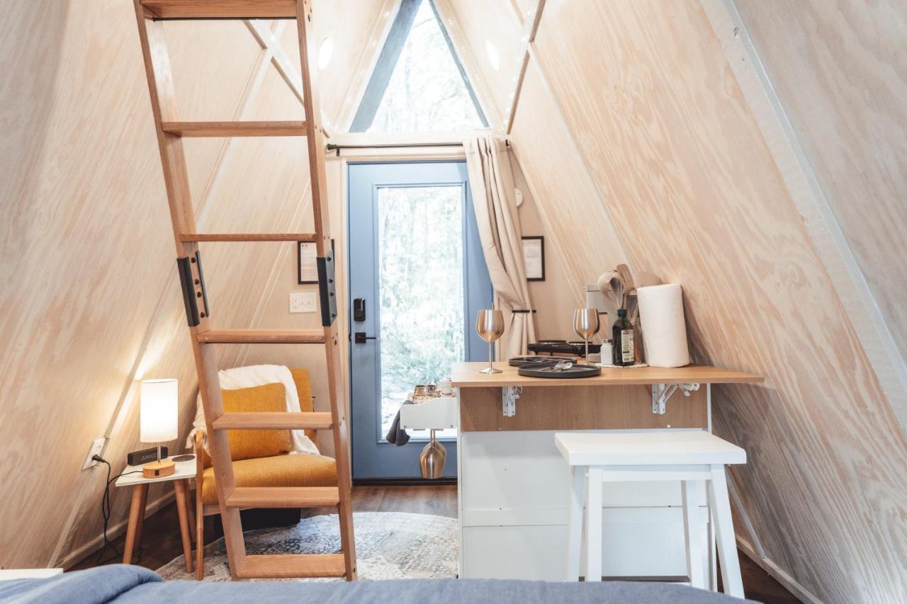 Blue Brambler Glamping A-Frame Apartment Rockbridge Exterior foto