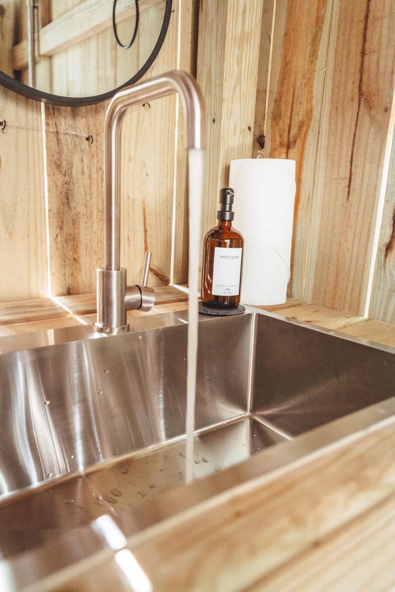 Blue Brambler Glamping A-Frame Apartment Rockbridge Exterior foto