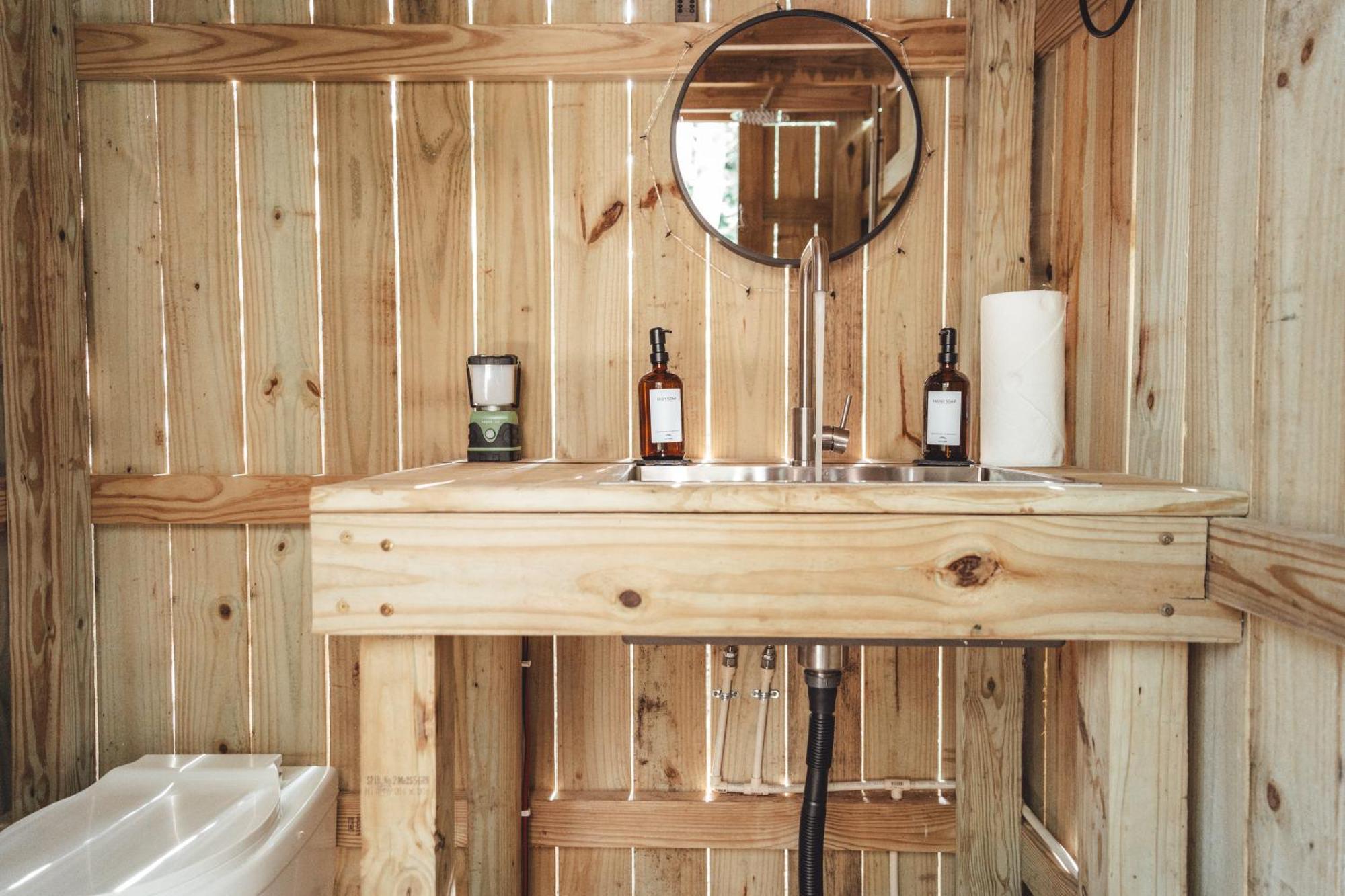 Blue Brambler Glamping A-Frame Apartment Rockbridge Exterior foto